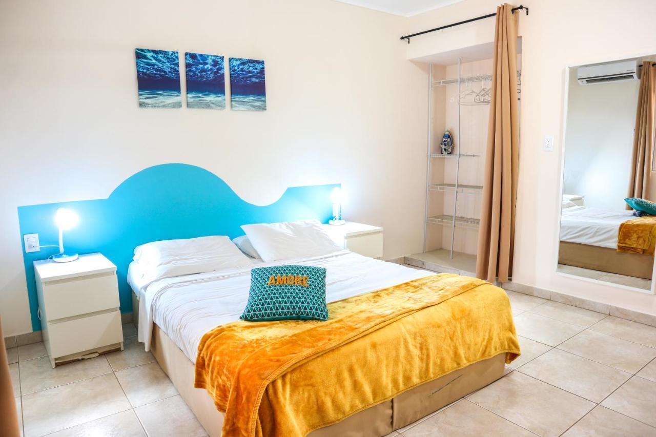 Aqua Viva Suites Kralendijk  Bagian luar foto