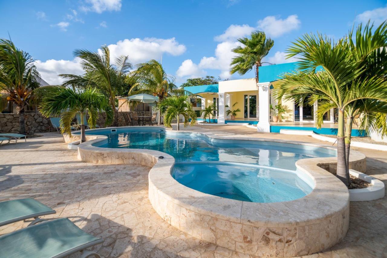 Aqua Viva Suites Kralendijk  Bagian luar foto