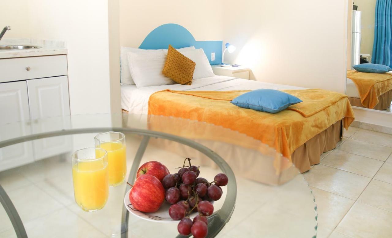 Aqua Viva Suites Kralendijk  Bagian luar foto