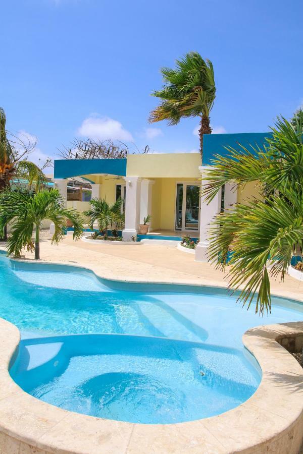 Aqua Viva Suites Kralendijk  Bagian luar foto